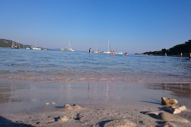 Private Speedboat tour to Sakarun Bay and Golubinka cave - Practical timing and what to pack for a long sun day