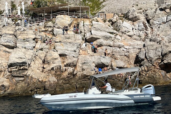 Private sunset tour by speedboat in Dubrovnik - Onboard Comfort: Drinks, Snorkeling Gear, and What to Bring