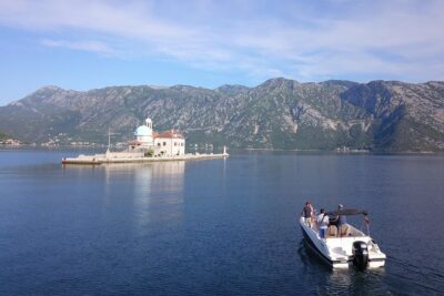 Private tour with speed boat - Perast and Lady of the rock - The Cast of Characters: Guides, Captains, and the Human Touch