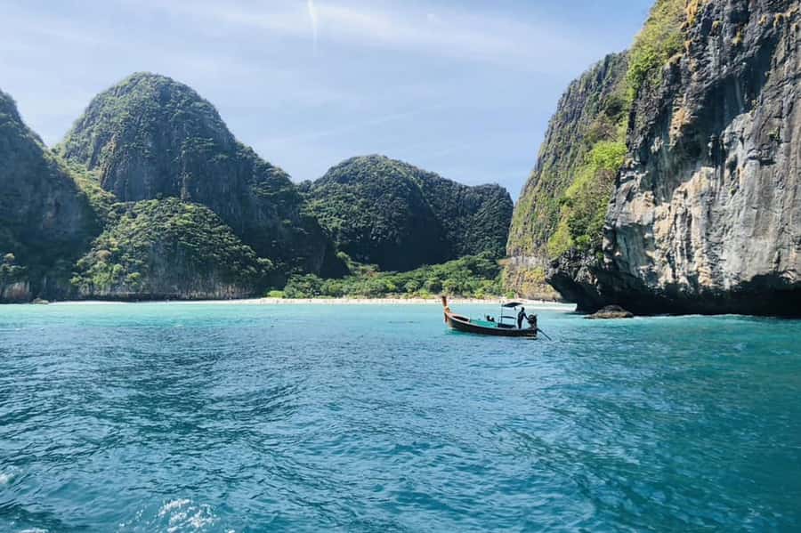 Private VIP Speed Boat to Phi Phi & Maya Bay - Why this VIP private speed-boat format works for a long day