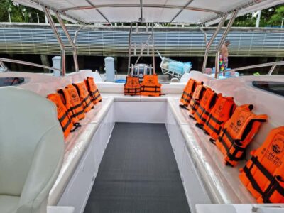 Private VIP Speed Boat to Phi Phi & Maya Bay - The VIP setup: group size, comfort, and the pickup rhythm