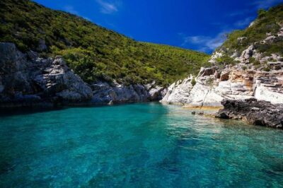 Rent a Speed Boat from Split – Discover Hidden Beaches & Islands - Price and What You’re Really Paying For (Up to 8 People)