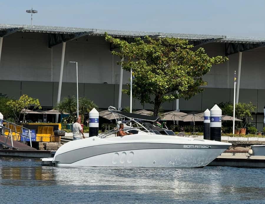 Rio de Janeiro: Private Speedboat Trip - Price and value: $380 per group up to 10 people