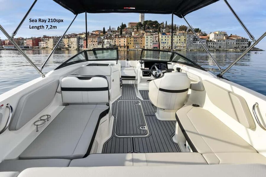 Rovinj: Rovinj Archipelago and South Coves Speedboat Tour - Lighthouse & St. Ivan: Rocky Snorkels and Optional Jumps