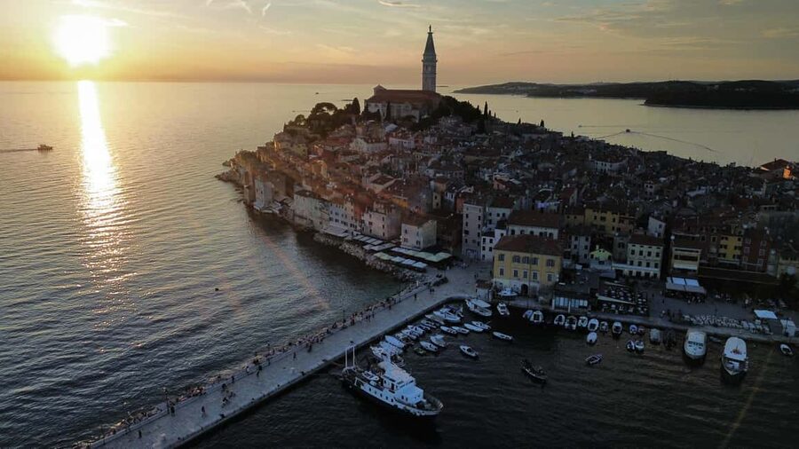 Rovinj: Sunset Speedboat Tour with Dolphin Watching - What You Actually Do on the Water (Step-by-Step)