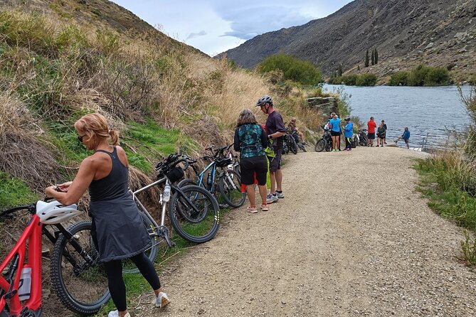 Roxburgh Gorge Bike Hire with Jet Boat & Return Shuttle Included - E-bikes and included gear: why the equipment list matters