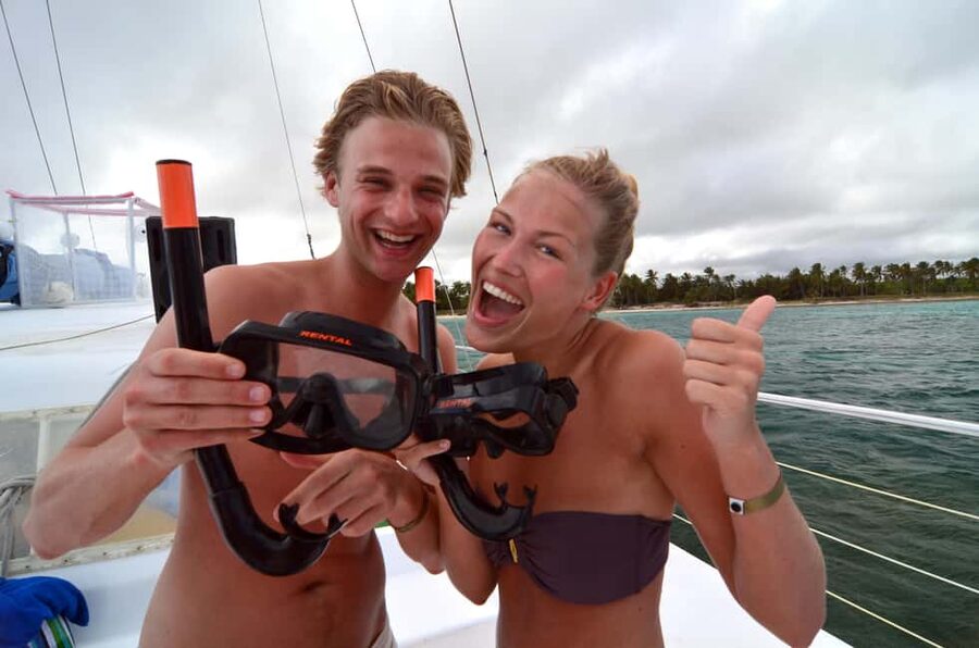 Sailing Splash Tour Speedboat, Snorkel, and Catamaran - Snuba, Sharks, and Stingrays: The Parts That Make It Feel Different