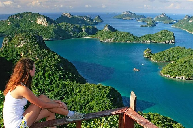 Samui Boat Charter, Private Speedboat Charter, Angthong National Marine Park - Morning jump-off: the Koh Wao snorkeling stop