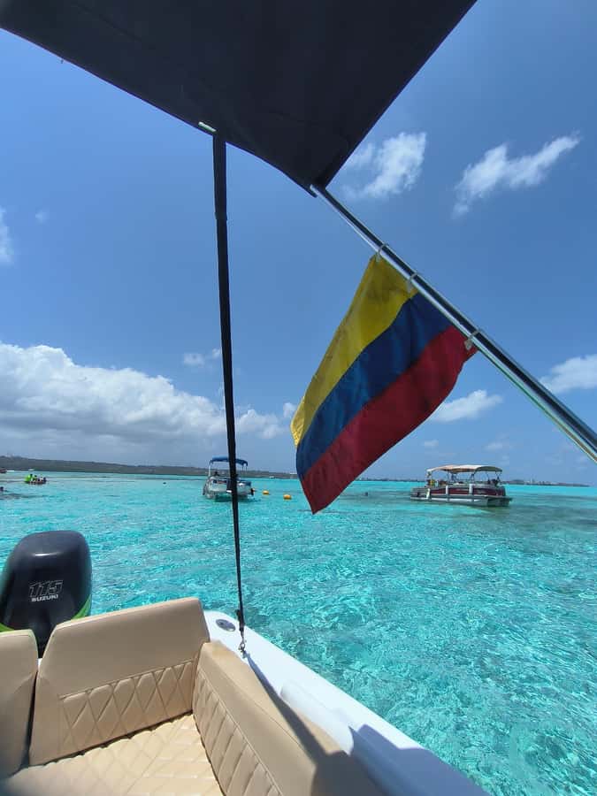 San Andres: Private San Andres Bay Tour by Luxury Speedboat - Aquarium Key Snorkeling: The Best Blend of Color and Real Marine Life