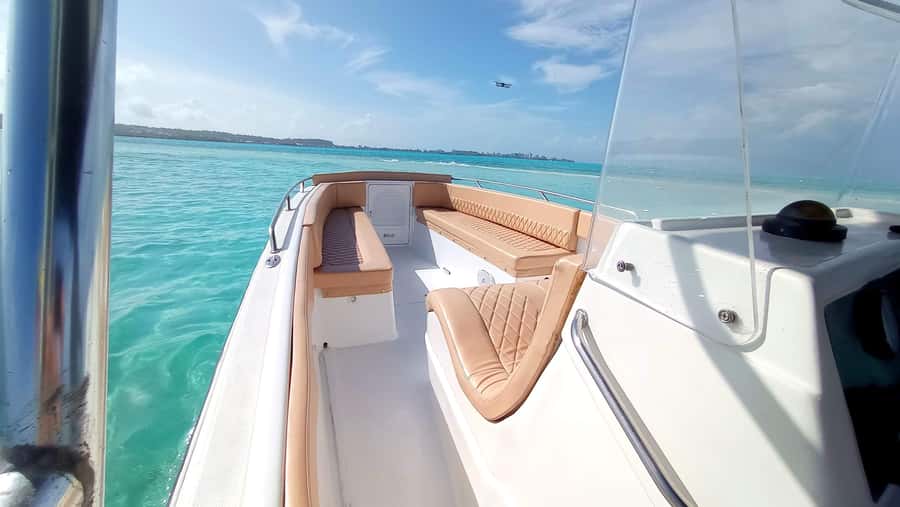 San Andres: Private San Andres Bay Tour by Luxury Speedboat - El Palito: Shallow-Sand Snorkeling for Starfish, Sea Cucumbers, and More