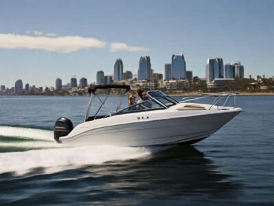 San Diego: Speed Boat Rental in San Diego Bay - 24-Foot Bayliner Time on San Diego Bay: What the Ride Feels Like