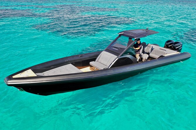 Santorini Caldera: Private Cruise with Speed Boat & Open Bar - Oia and the caldera landmarks you see from the sea