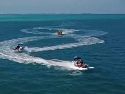 Sarasota: Island Adventures & Catamaran Speedboat Tour - From Centennial Park to the Water: What the Start Really Means