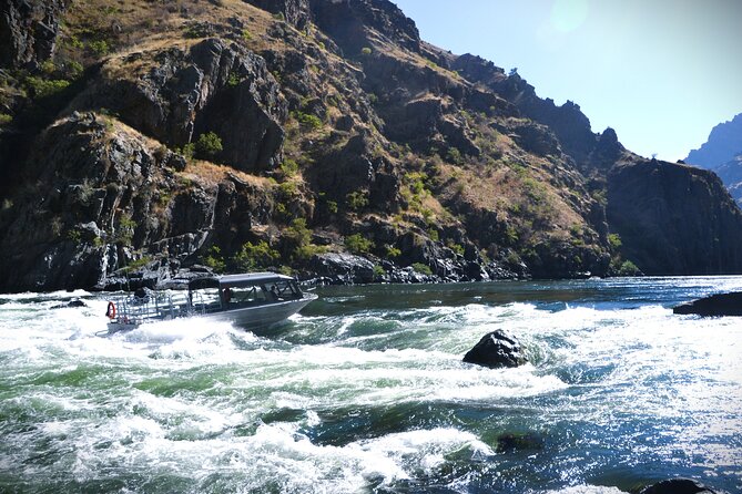 Scenic Jet Boat Tour through Hells Canyon - Hells Canyon Views and Historic Ranches