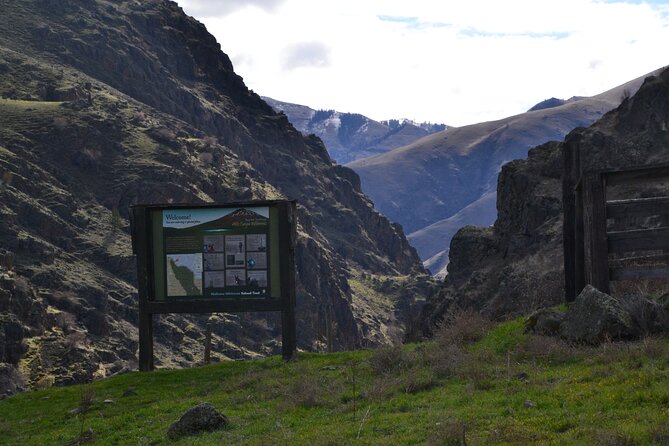 Scenic Jet Boat Tour through Hells Canyon - The 3-Course Lunch: Real Value in the Middle of the Ride