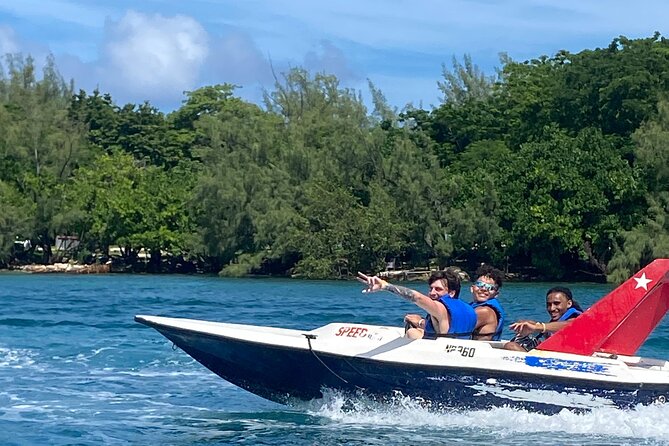 Self Drive Speedboat and Swim with the Pigs - Driving Your Own Speedboat (No License Needed, 18+ Can Drive)