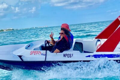 Self Drive Speedboat and Swim with the Pigs - Following an Expert Guide for Nassau Island Views
