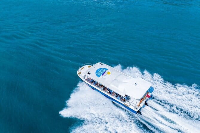 Singapore - Albatross Speedboat Adventures Cruising in Sentosa - Lazarus Island: white sand, a quiet lagoon, and prison-era shadows