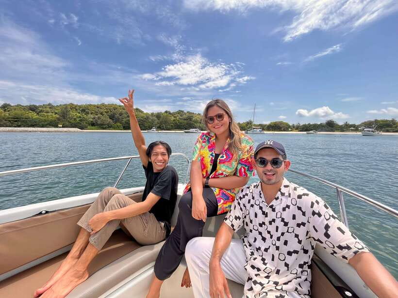 Singapore: Southern Island Speedboat Tour - Dragon tooth and the photo moments that feel earned