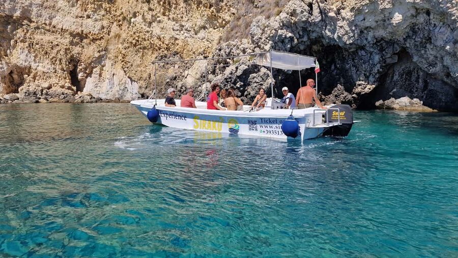 Siracusa: Ortigia & Sea Caves Speedboat Tour with Swim Stop - Ortigia by speedboat: why the sea view wins
