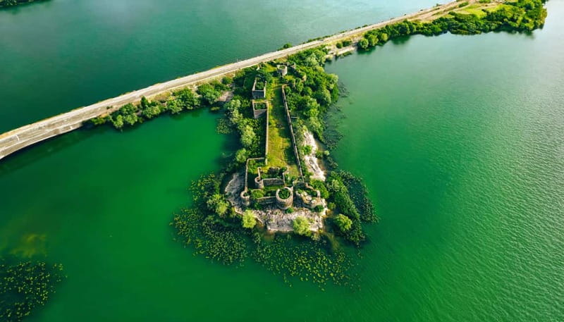 Skadar Lake Virpazar : Speed Boat Special ! - Birdwatching isn’t just a slogan: gear makes spotting realistic