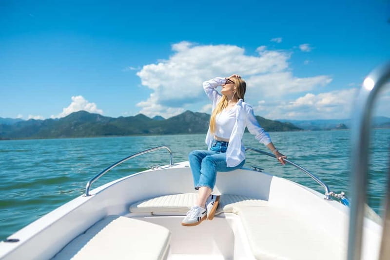Skadar Lake Virpazar : Speed Boat Special ! - The first glide: lotus-and-cane channels to open water