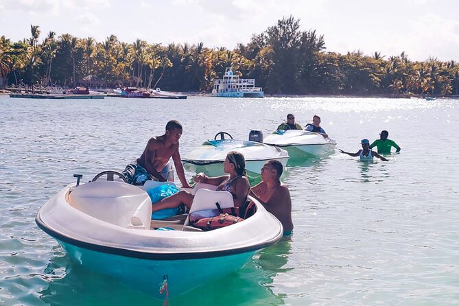 Speed Boat Activity with Snorkeling and Parasailing in Punta Cana - Bávaro Natural Pool Stop and Coral-Reef Snorkeling