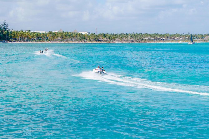 Speed Boat in Punta Cana - Boat Speed and Safety: Thrill Levels and Control Rules