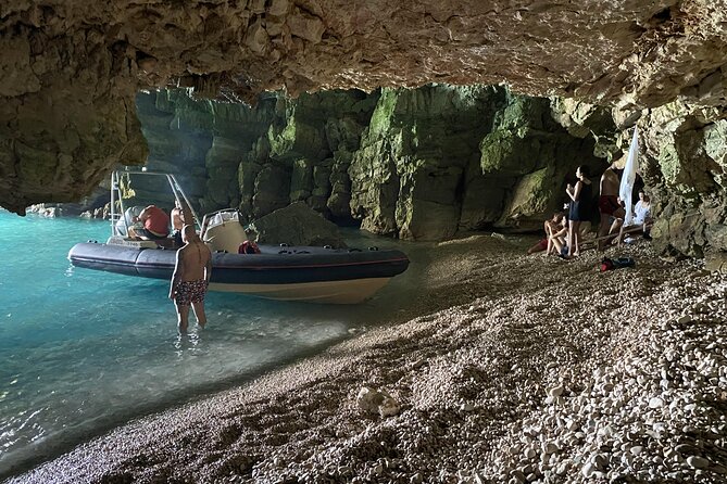 Speed Boat Tour to National Park and Grama Bay - The onboard vibe: fast, social, and sometimes too loud