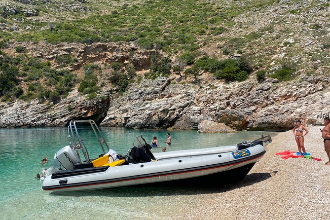 Speed Boat Tour to National Park and Grama Bay - Group size: big enough for energy, not big enough to feel like a crowd