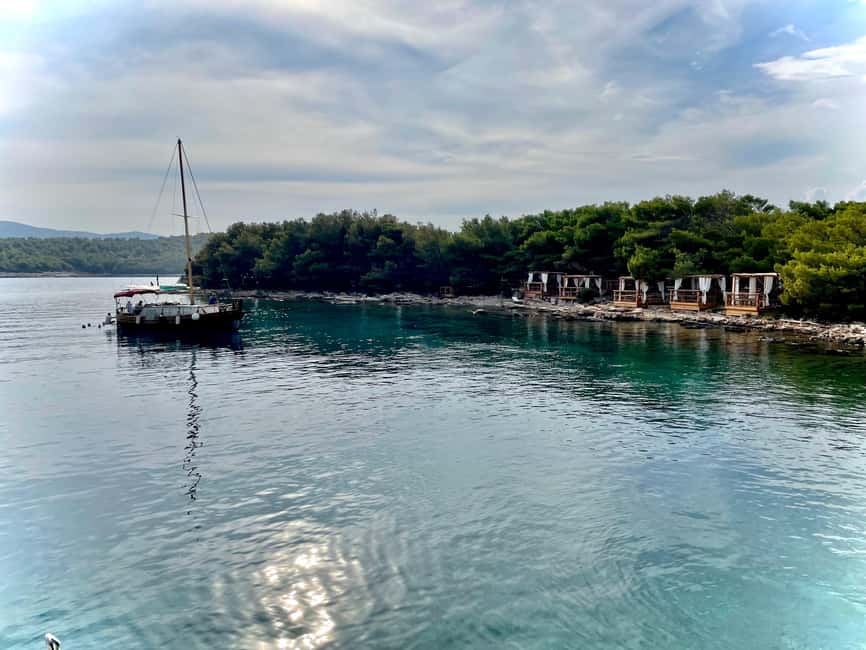 Speedboat to 3 islands: Hvar, Brač, Zečevo with watersports - Included watersports: fun, gear, and a no-pressure way to try