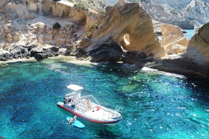 Speedboat tour to Es Vedra & Atlantis Ibiza - Cala Comte on the return: a famous swim stop that isn’t rushed