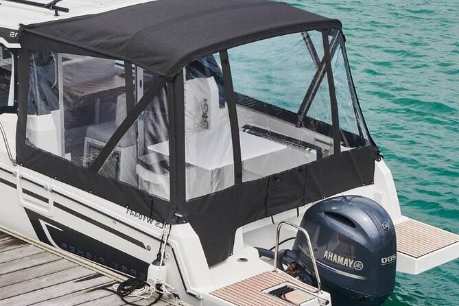 Speedboat transfer from Hvar town (Water taxi transfer) to Airport Split - The speedboat ride: ~55 minutes of open water and lookout time