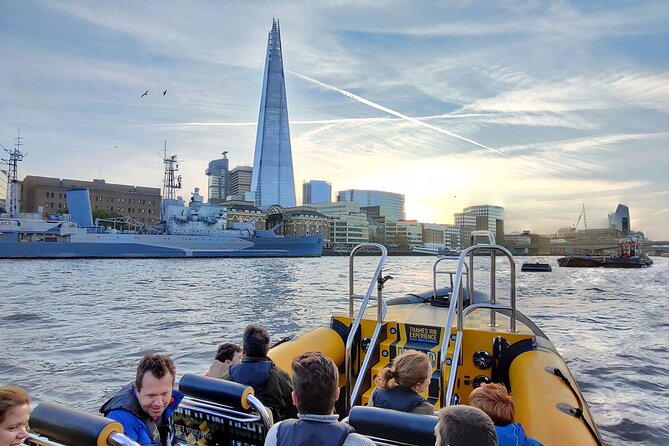 Speedboat 'Ultimate Tower Blast' from Tower Millennium Pier - 40 minutes - The weather reality: poncho help, but cold and wind are part of it