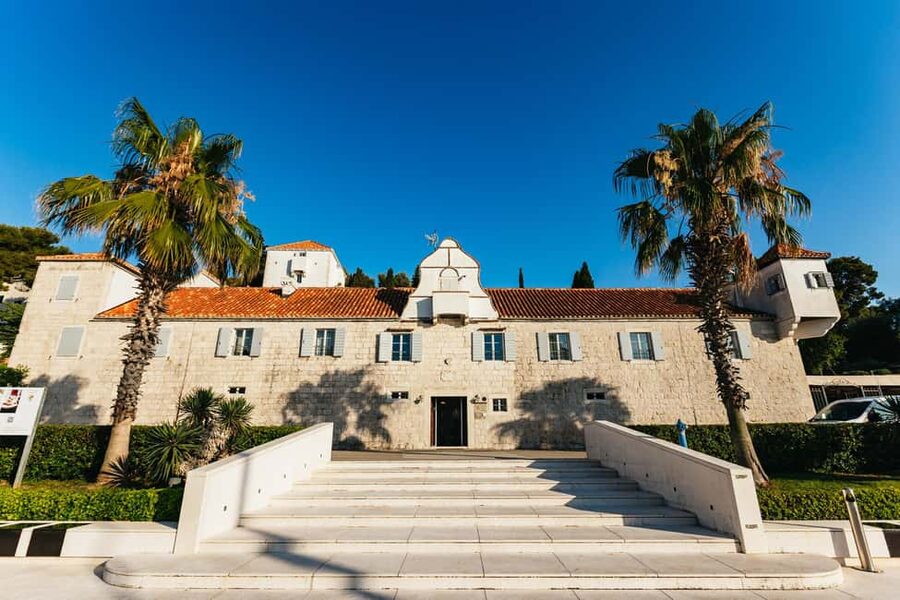 Split/Trogir: Blue lagoon and 3 islands speedboat tour - Blue Lagoon (Veliki Drvenik): snorkeling time, rocky entries, and cold-water timing