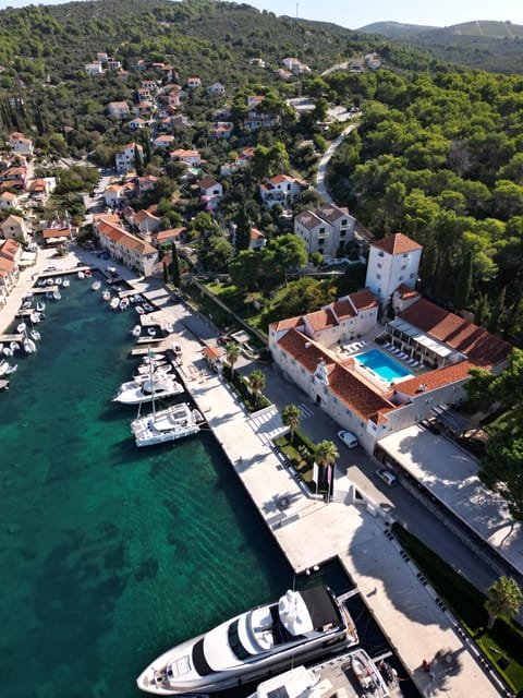 Split/Trogir: Half-Day 3-Island Speedboat Adventure - Weather and safety: how to plan for a changeable Adriatic
