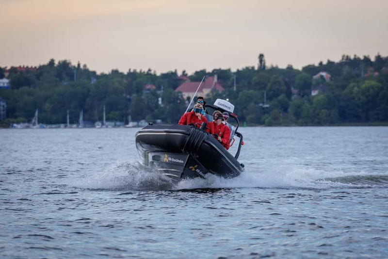 Stockholm: RIB Speed boat tour incl. island visit - Dock 17 Strandvägen: Getting Set for Wind, Spray, and Speed