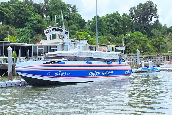 Superfast Transfer from Krabi to Koh Phi Phi by Arisa Speed Boat - Kong Ka Pier meet-up: getting on the boat without stress