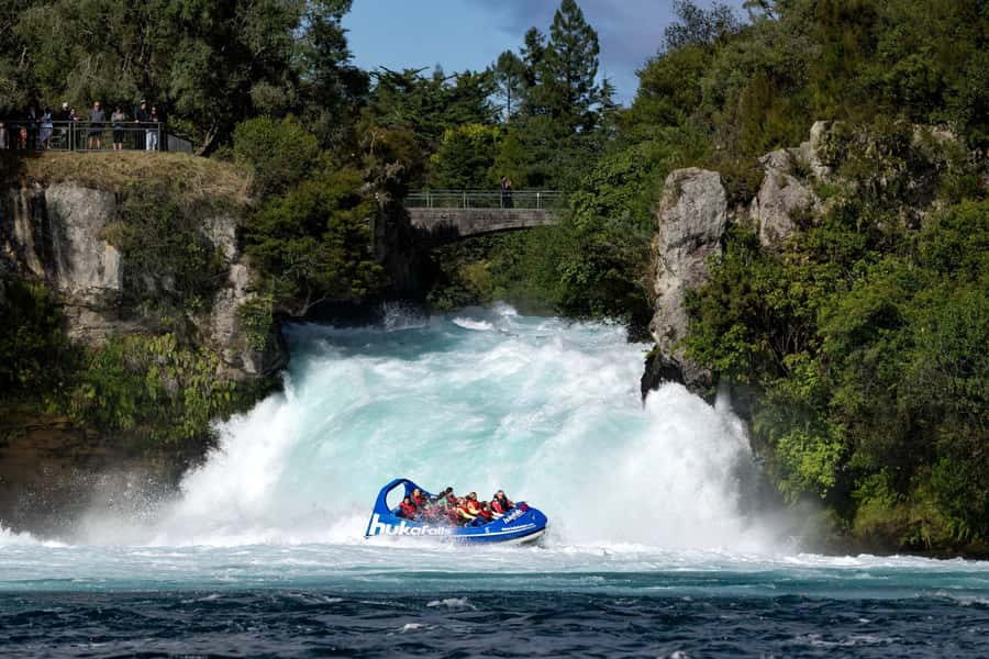 Taupō: Huka Falls 30-Minute Jet Boat Experience - Water-level access: why being at the base changes everything