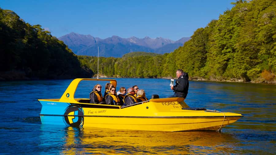 Te Anau: River Jet Boat and Bike Ride Tour with Local Guide - E-bike or standard bike: fitness level and best strategy