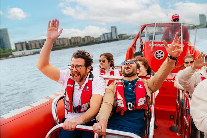 Thames High-Speed Zone Speedboat in London - Meeting Bankside Pier and getting on the boat without stress