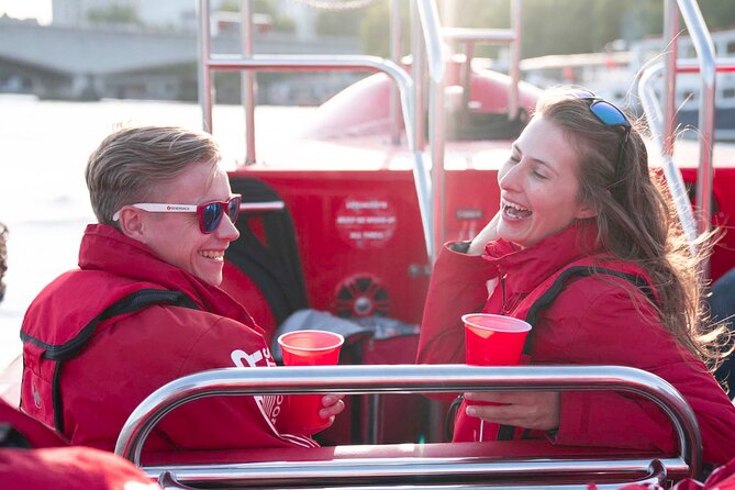 Thames Rockets Sunset London Speedboat Experience - Getting off near the London Eye: Oceanic exhibit add-on
