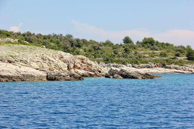 Three Islands Private Speedboat Tour With Blue Lagoon Stop - Hidden coves around Drvenik: quick views, gentle pace