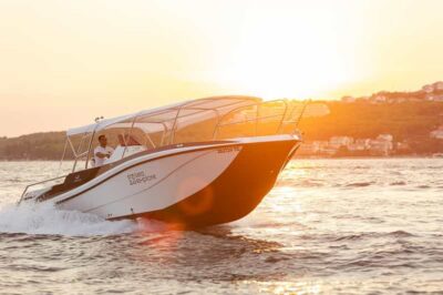 TROGIR: Blue Lagoon & 3 Islands Half-day Speedboat tour - The Boat Ride: Panoramic Views Without the Long Haul