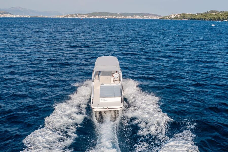 TROGIR: Blue Lagoon & 3 Islands Half-day Speedboat tour - Labadusa Beach: Final Splash, Then Back to Trogir
