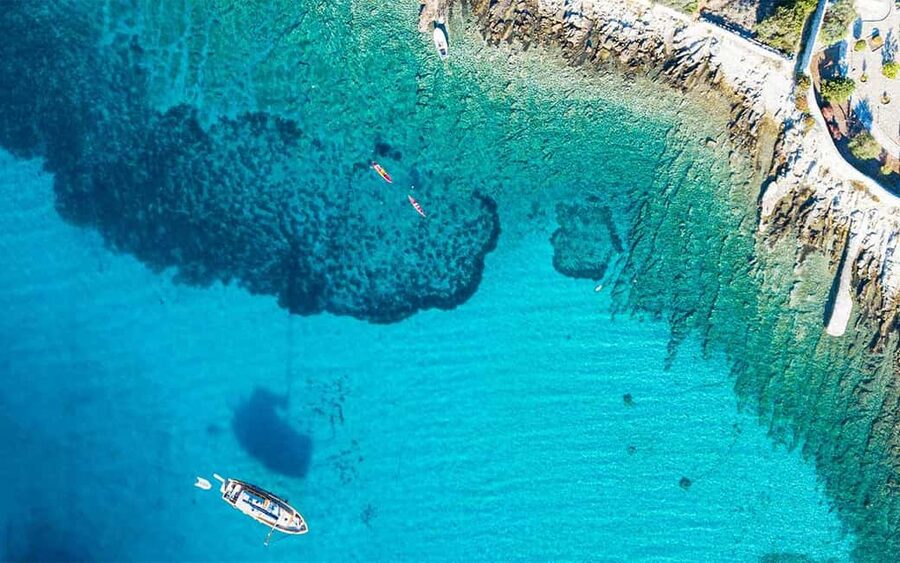Trogir: White Lagoon, Maslinica & Blue Lagoon Speedboat Tour - Drvenik Veli: quick island air, a walk, and a calmer pace