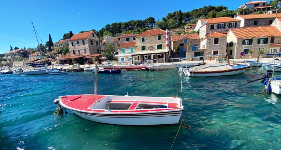 Trogir: White Lagoon, Maslinica & Blue Lagoon Speedboat Tour - The Blue Lagoon at Krknjaši: turquoise views plus real swim time