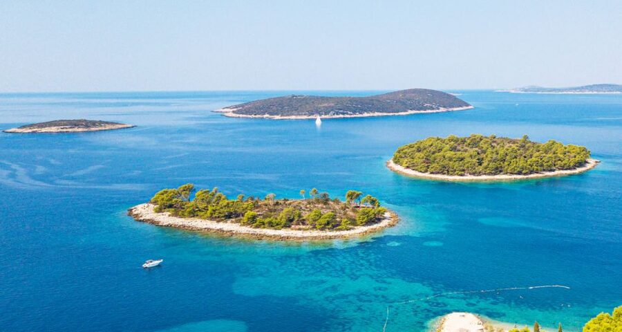 Trogir: White Lagoon, Maslinica & Blue Lagoon Speedboat Tour - Price and value: is $88 fair for this day?