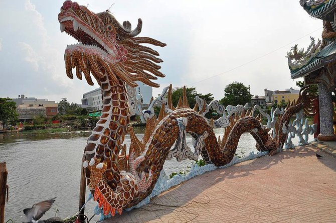 VIP Tour in Dragon Floating Temple sightseeing by SpeedBoat - Dragon Floating Temple (Snake Island) and Phu Chau’s Guided Stories