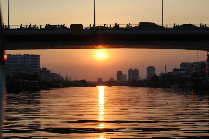 VIP Tour in Saigon: Romantic Sunset Cocktail by SpeedBoat - Guides and hosts: the names people remember for a reason